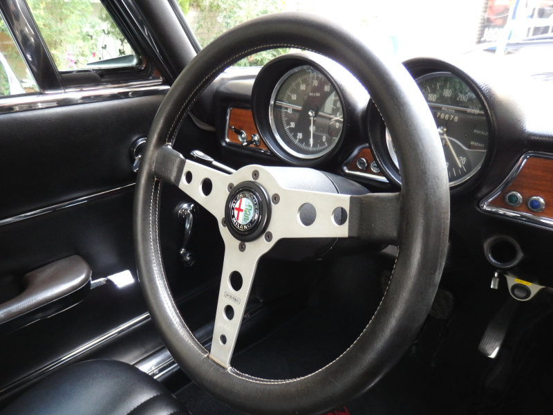 アルファロメオ ジュリア AlfaRomeo Julia 1300GT Junior 5MT Weber-TWINCab Full-Normal  built-inGarage 中古車 情報 | マックス倶楽部 池袋ショールーム